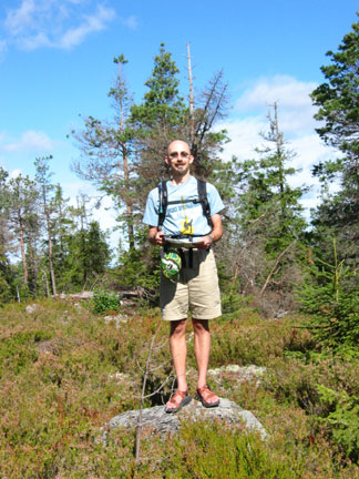 Caj on the flat summit of Fjällberget.